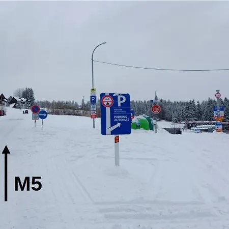 M5 Apartment