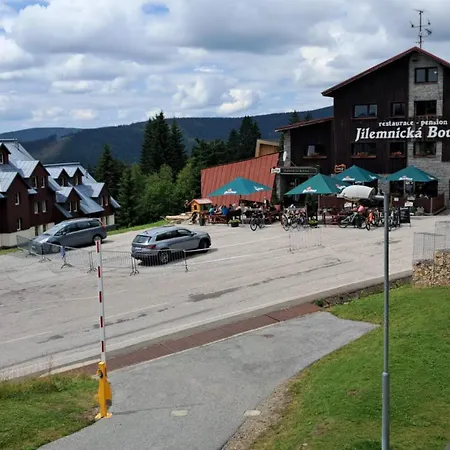 M5 Horní Mísečky